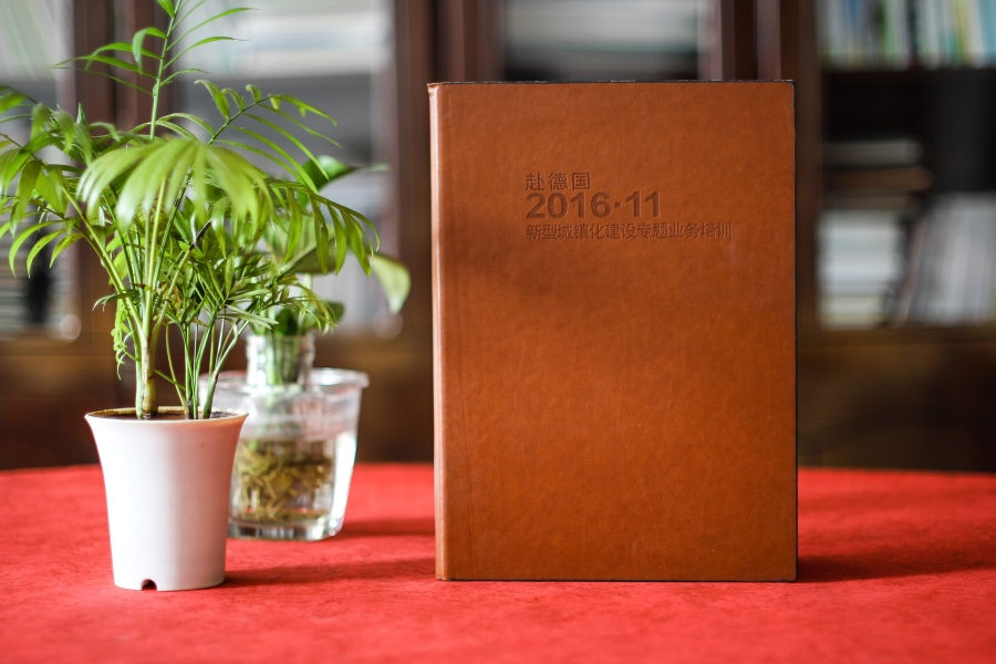 成都紀(jì)念冊(cè)制作哪家好【只找專業(yè)的！