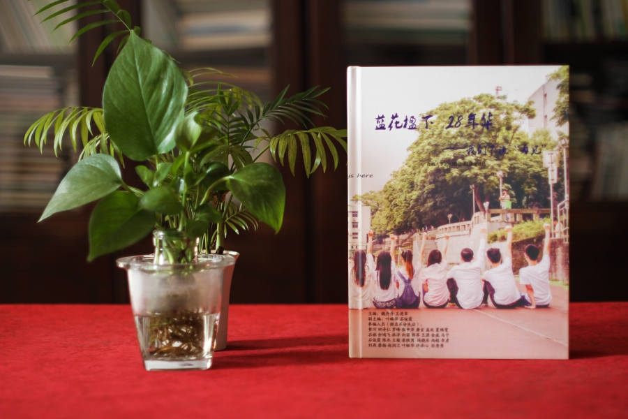 關(guān)于畢業(yè)紀(jì)念冊(cè)的唯美文字，文藝得想哭